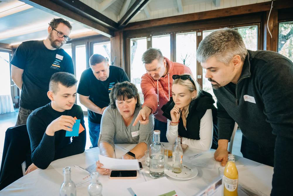 elszöv_csapatépítés